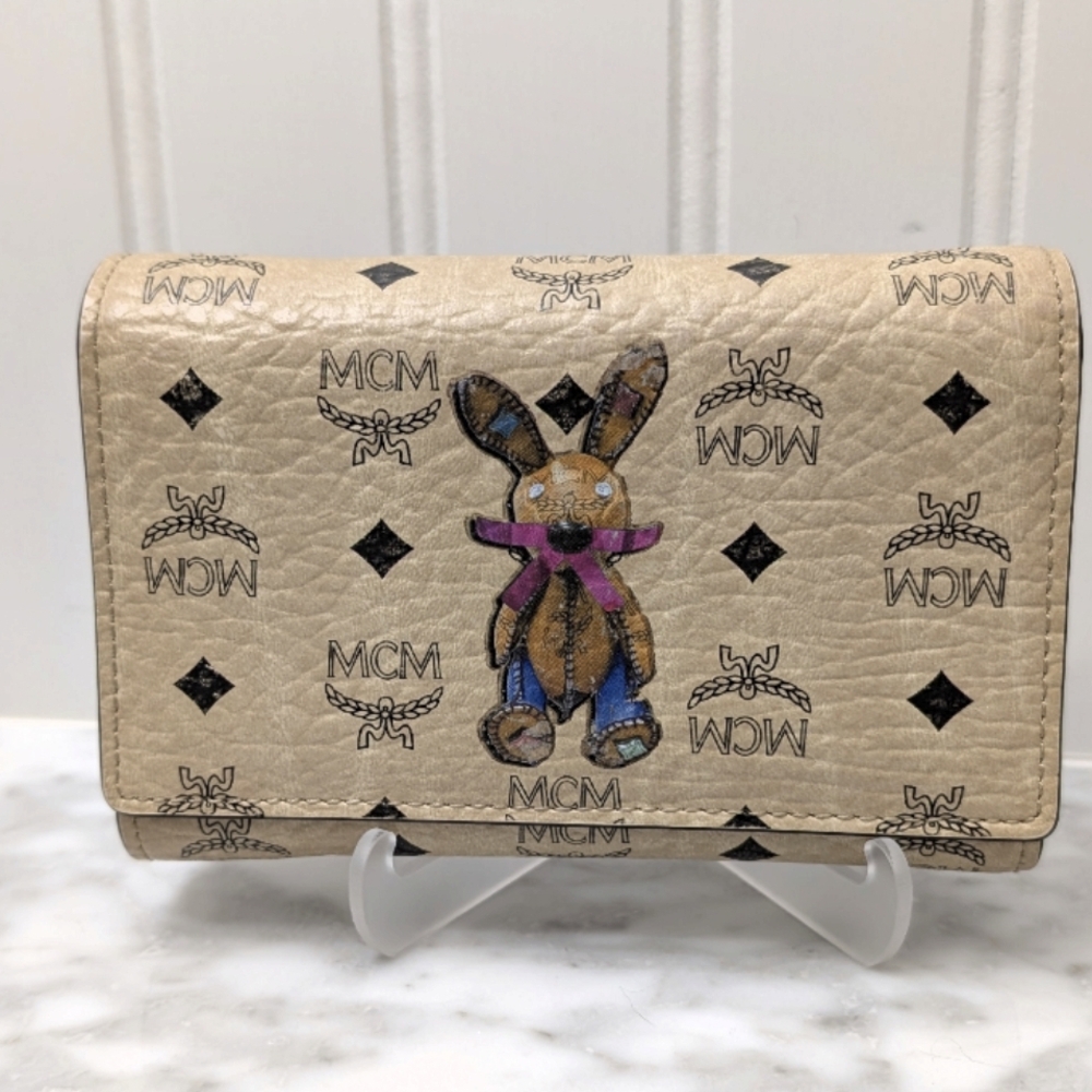 MCM Limited Edition Visetos Bunny Rabbit Trifold Wallet Pink Leather Rare